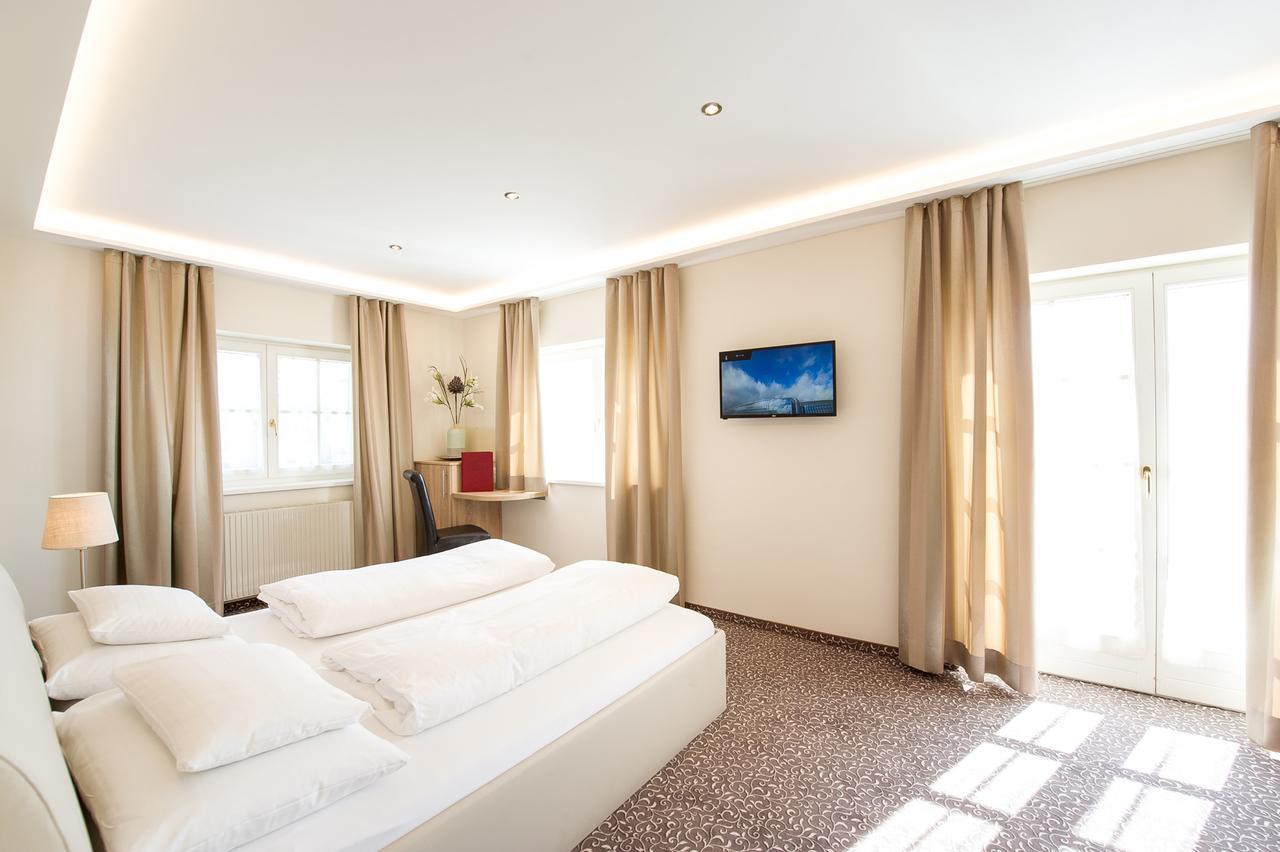 Lust Und Laune Hotel Am Woerthersee Пёрчах-ам-Вёртерзе Экстерьер фото